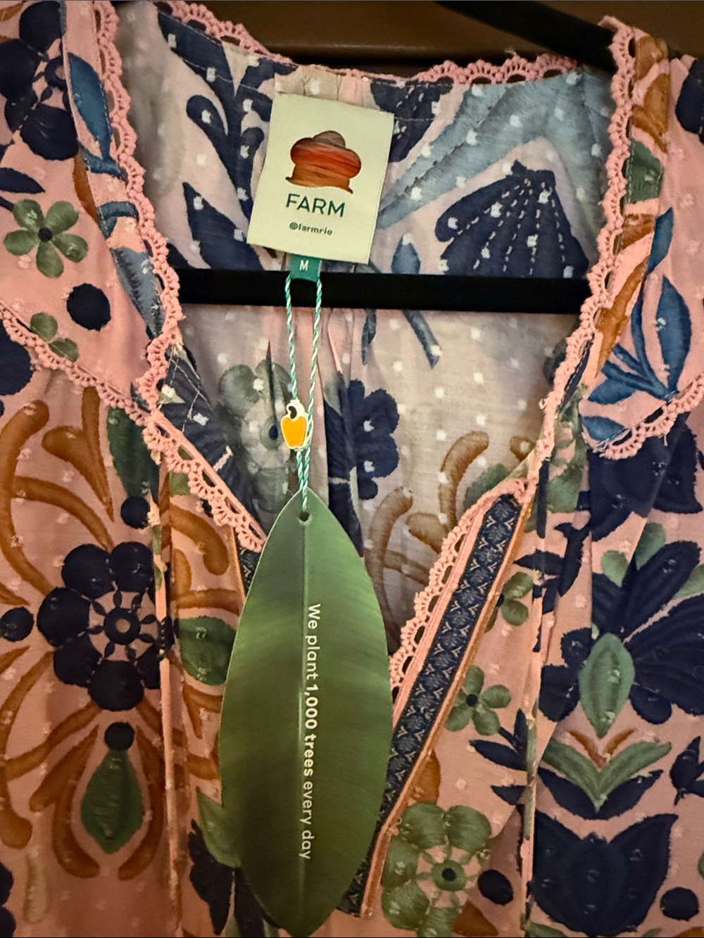 FARM Rio Pink Seashell Tapestry Mini Dress - Picture 2 of 10